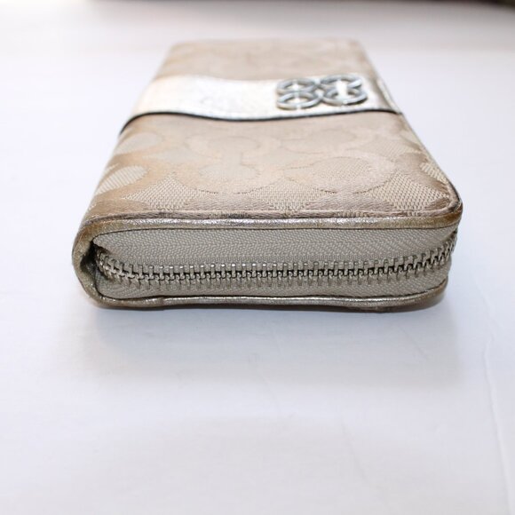 Coach Poppy PopArt C Gold Accordion Wallet - Picture 9 of 14